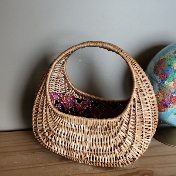 Other - Vintage Gondola Wicker Basket Willow With Handle